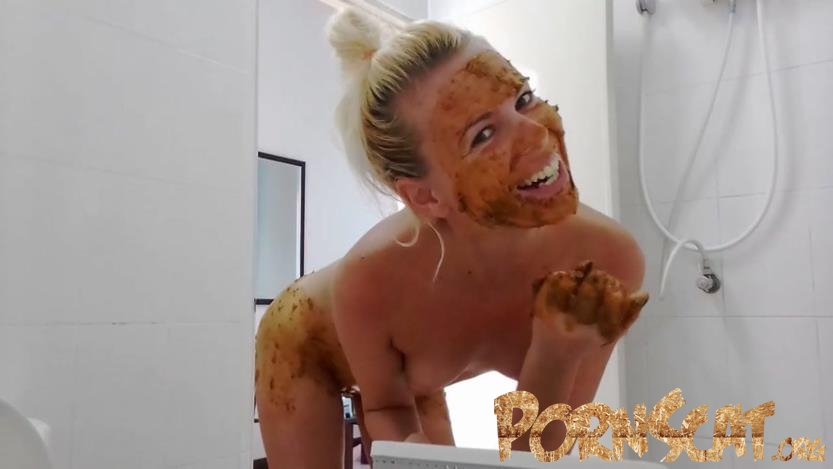 Poo Mask on Face and Sensual Ass Smearing with MissAnja [HD / 2019]