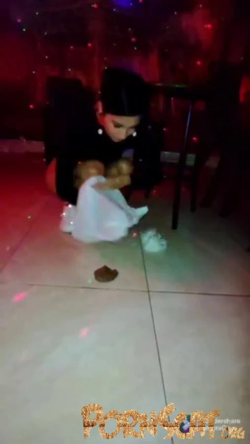 shitting in disco with lauracoliin [SD / 2025]