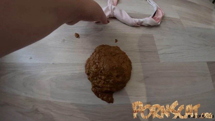 Diarrhea from big ass right on the floor with Yourfantasy6190 [FullHD / 2025]