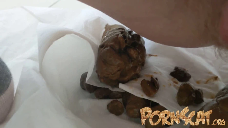 EXTREME CLOSE UPS of my turds with PooGirlSofia [FullHD / 2025]