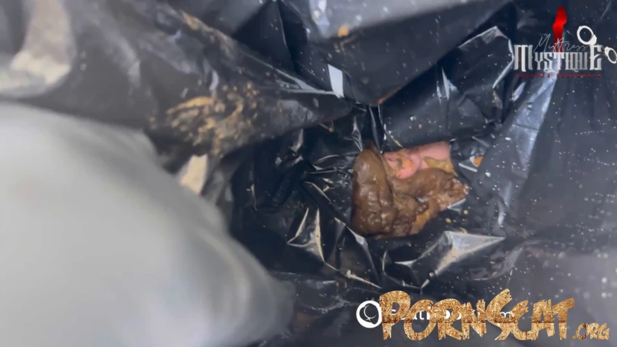 Fun with a toilet slave on the loggia, Scat feeding. P1 [HD / 2026]