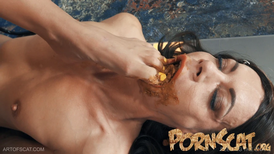 FEEDING THE SNAKE P1 with Queensnake [FullHD / 2026]