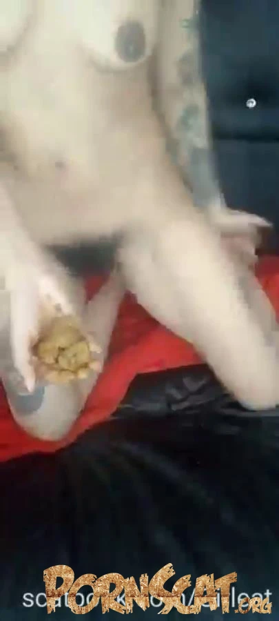 Starting the week eating a good piece of my shit. P1 [SD / 2026]